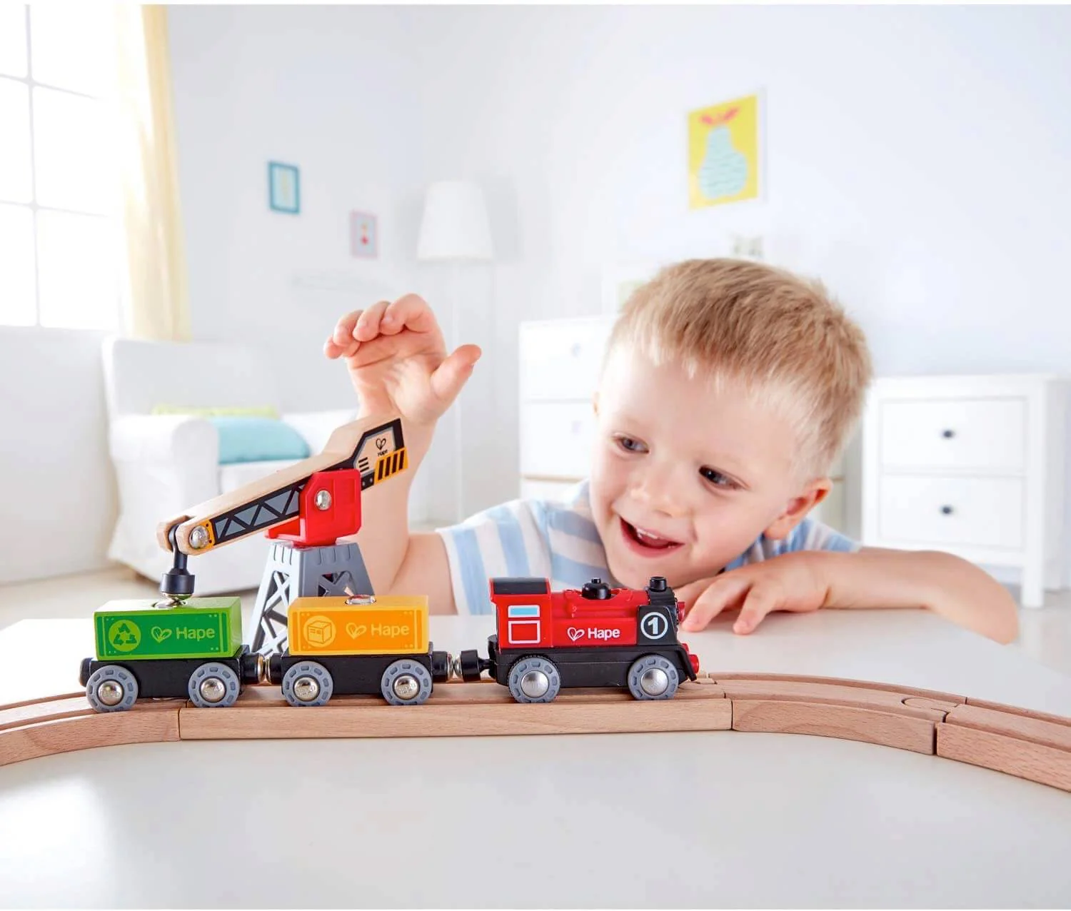 Train de bois - Circuit train de marchandise - Hape – Image 4